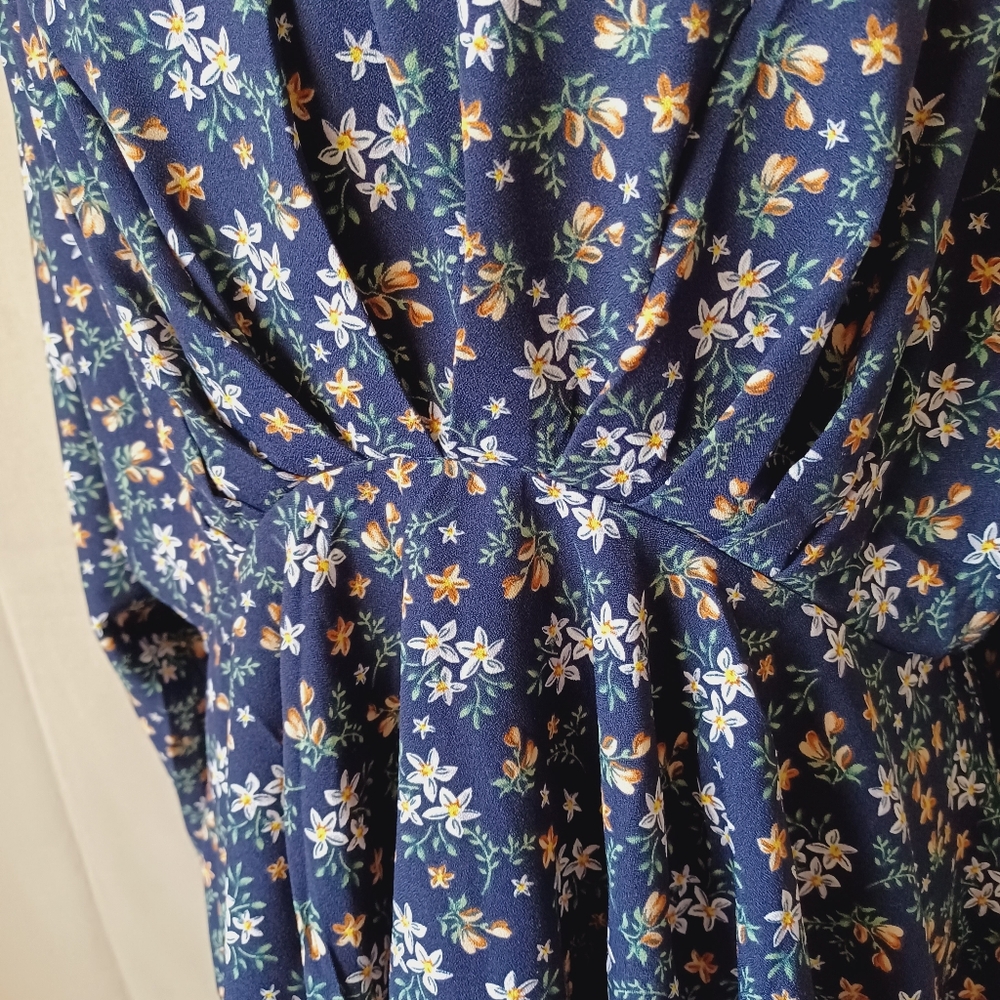 Peasant Floral Top - Picture 4 of 8